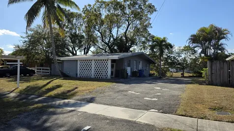 2305 E River Drive Margate FL 33063