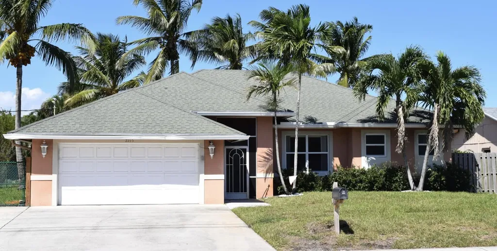 2215 Hypoluxo Road Lantana FL 33462