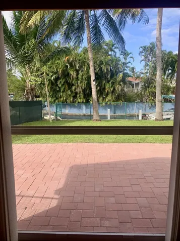 2215 Hypoluxo Road Lantana FL 33462