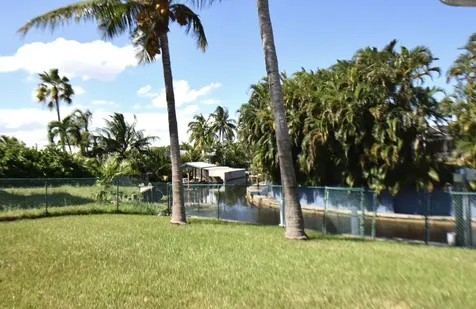 2215 Hypoluxo Road Lantana FL 33462