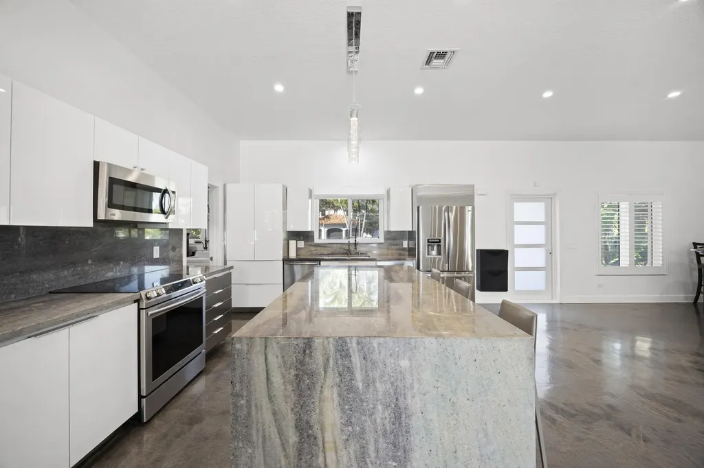 930 NW 4th Court Boca Raton FL 33432