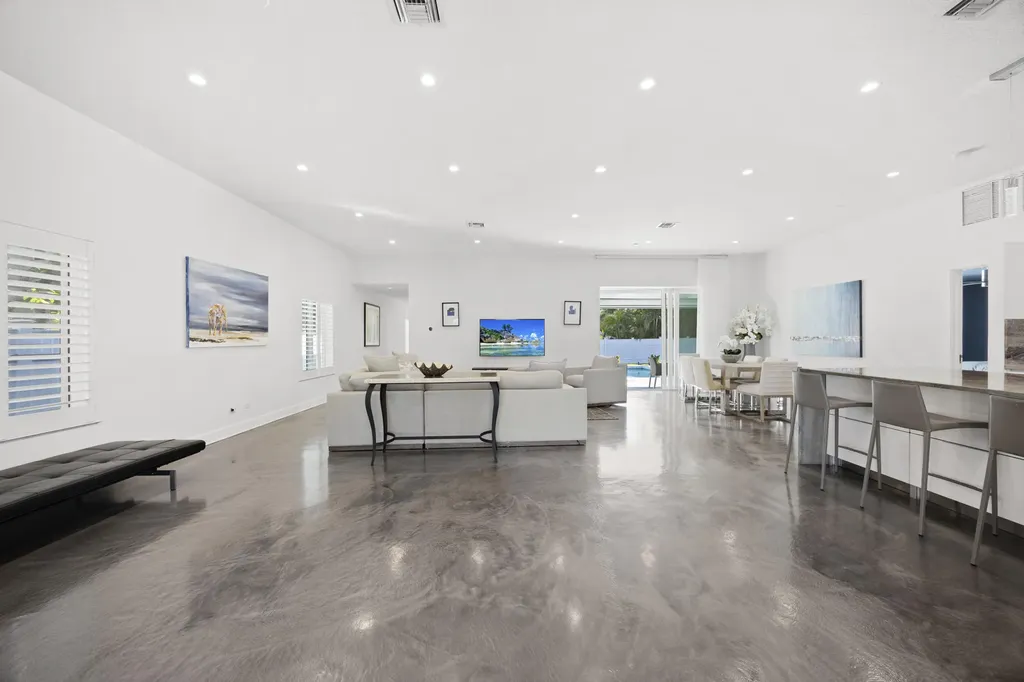 930 NW 4th Court Boca Raton FL 33432