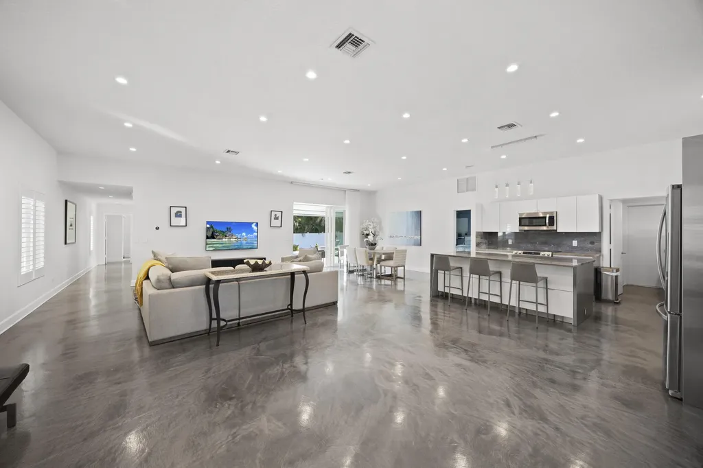 930 NW 4th Court Boca Raton FL 33432