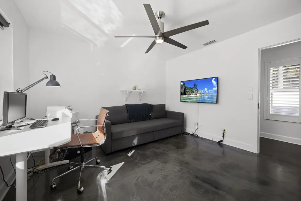 930 NW 4th Court Boca Raton FL 33432