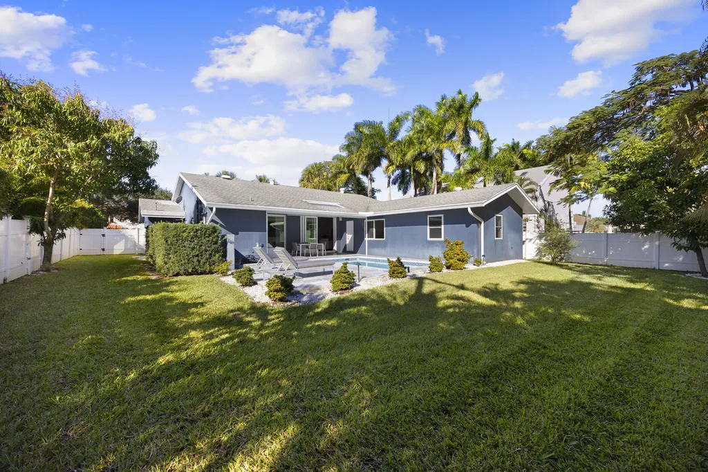 930 NW 4th Court Boca Raton FL 33432