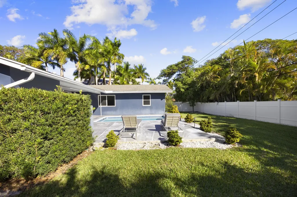 930 NW 4th Court Boca Raton FL 33432