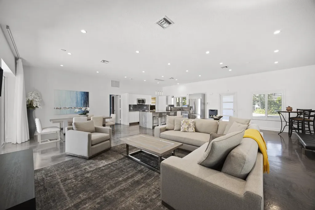 930 NW 4th Court Boca Raton FL 33432