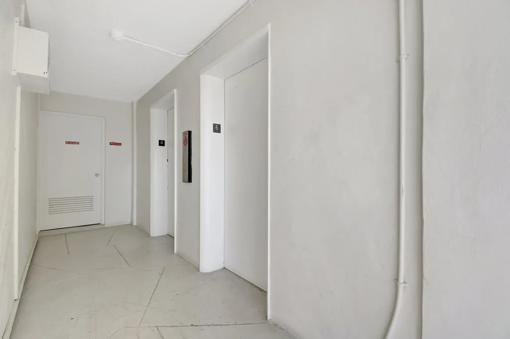 2555 NE 11th Street Fort Lauderdale FL 33304
