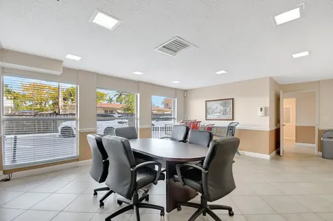 2555 NE 11th Street Fort Lauderdale FL 33304