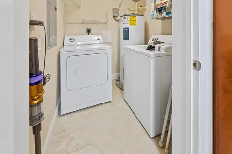 275 NW Flagler Avenue Stuart FL 34994