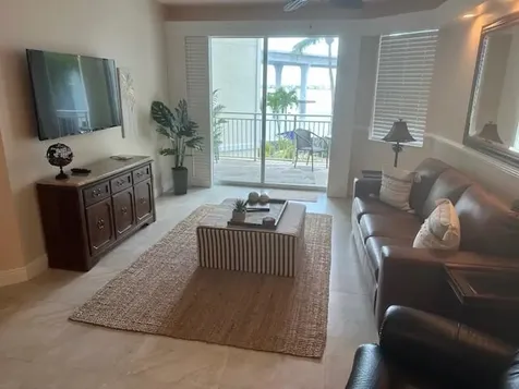 275 NW Flagler Avenue Stuart FL 34994