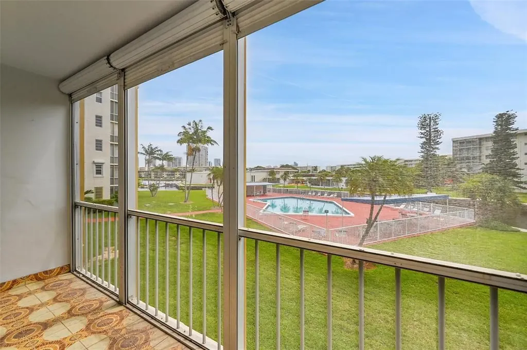 2859 Leonard Drive Aventura FL 33160