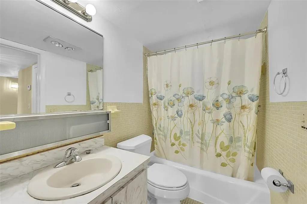 2859 Leonard Drive Aventura FL 33160