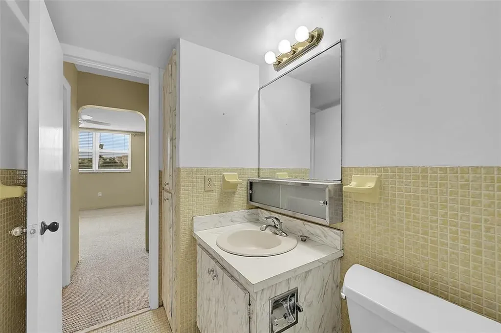 2859 Leonard Drive Aventura FL 33160