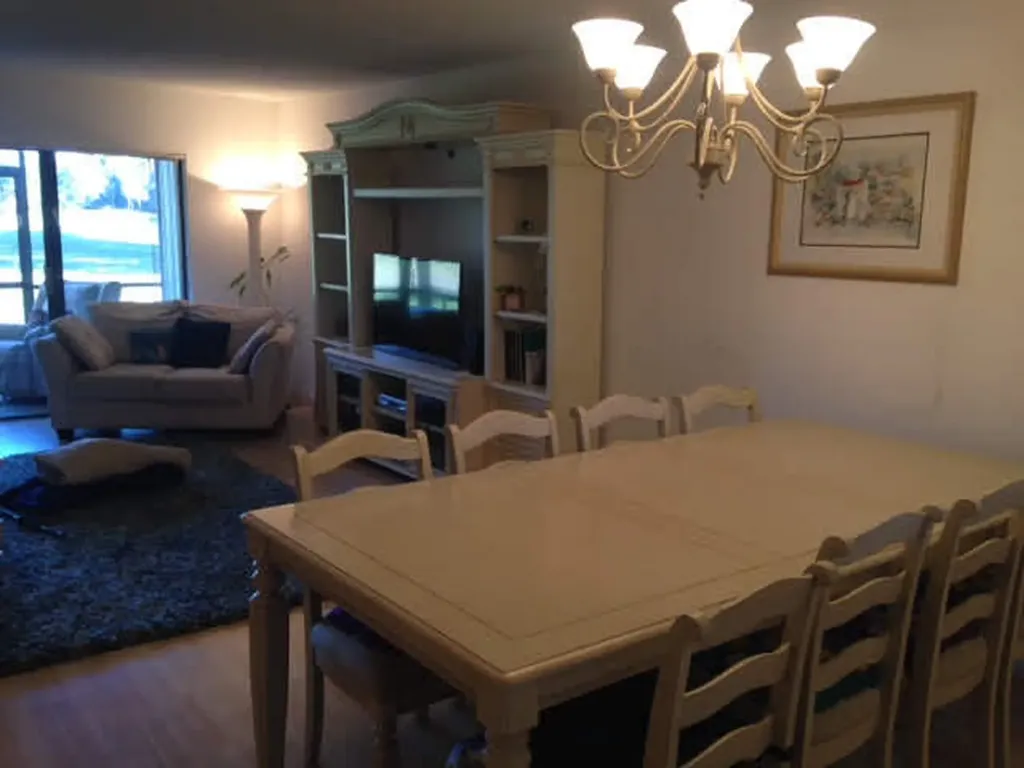 8425 Casa Del Lago Boca Raton FL 33433