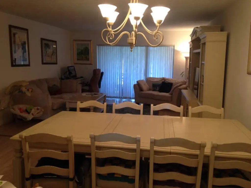 8425 Casa Del Lago Boca Raton FL 33433