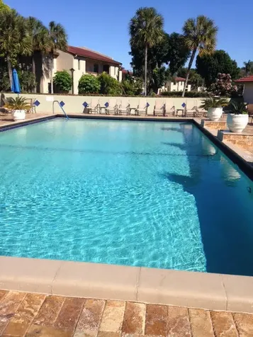 8425 Casa Del Lago Boca Raton FL 33433