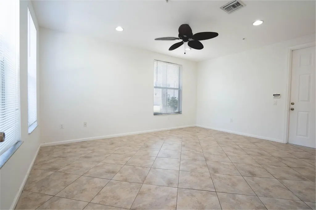1356 Piazza Pitti Boynton Beach FL 33426