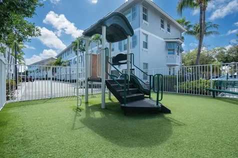 1356 Piazza Pitti Boynton Beach FL 33426