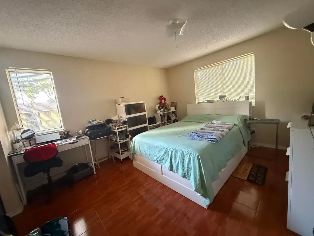902 Coral Club Drive Coral Springs FL 33071