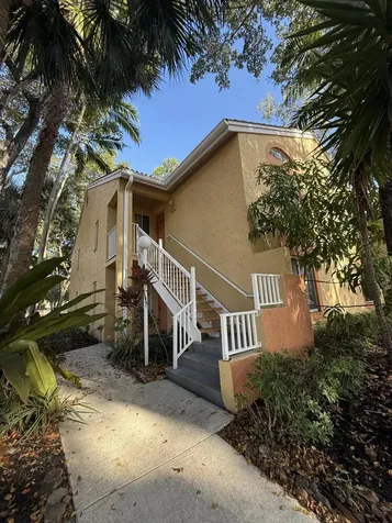 902 Coral Club Drive Coral Springs FL 33071