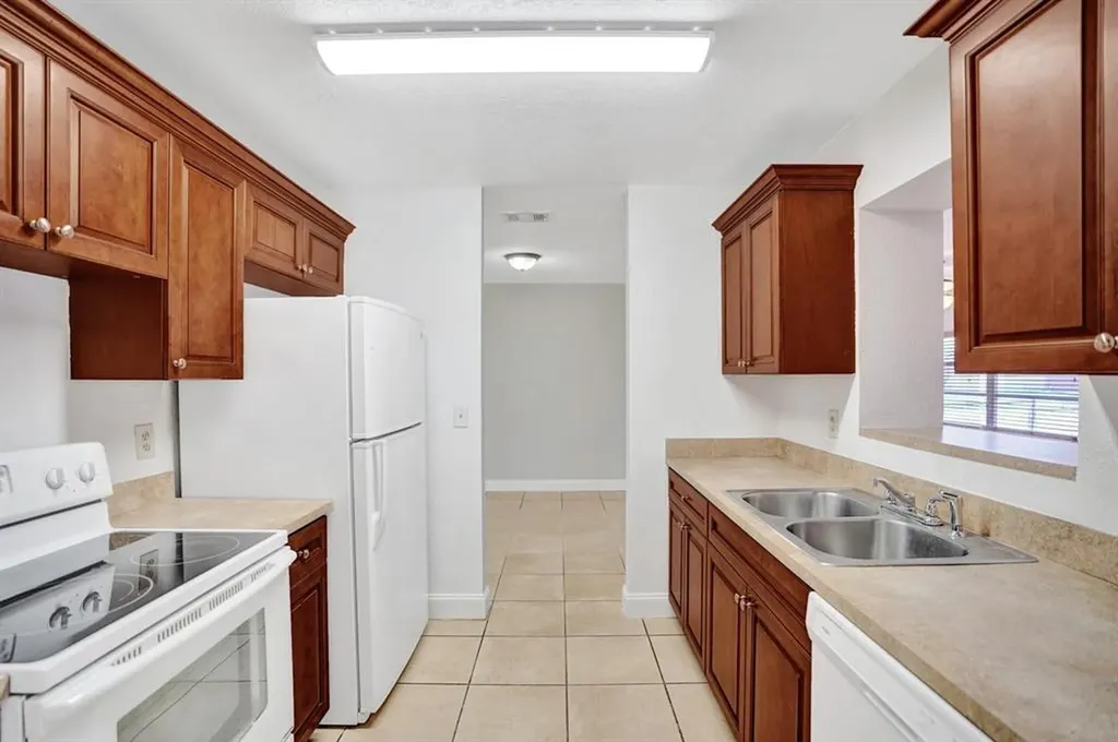 113 SE 14th Street Deerfield Beach FL 33441