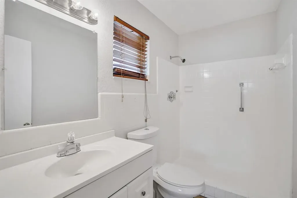 113 SE 14th Street Deerfield Beach FL 33441