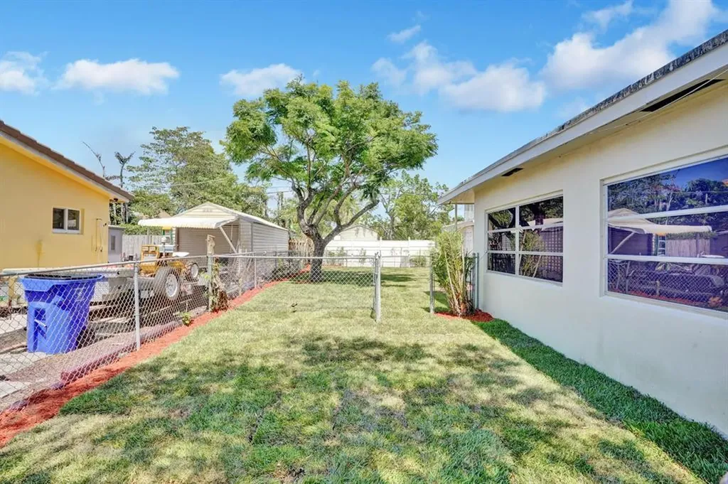 113 SE 14th Street Deerfield Beach FL 33441