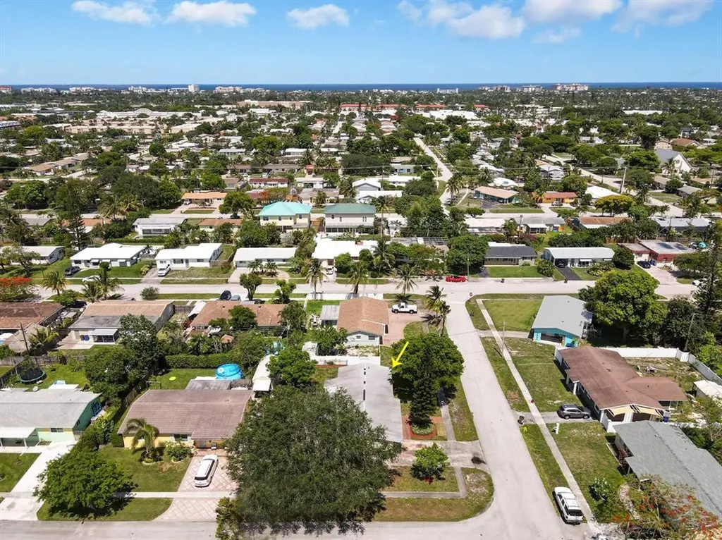 113 SE 14th Street Deerfield Beach FL 33441