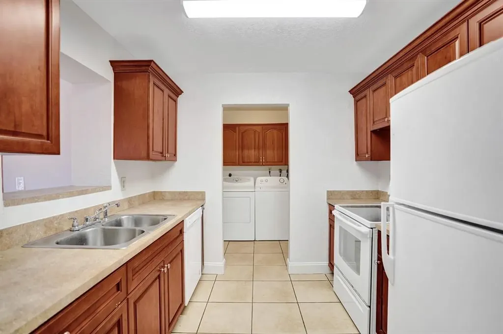 113 SE 14th Street Deerfield Beach FL 33441