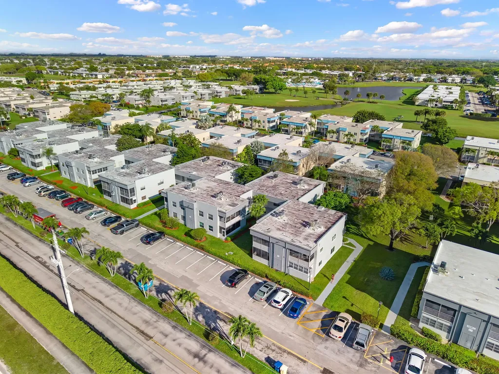932 Flanders T Delray Beach FL 33484