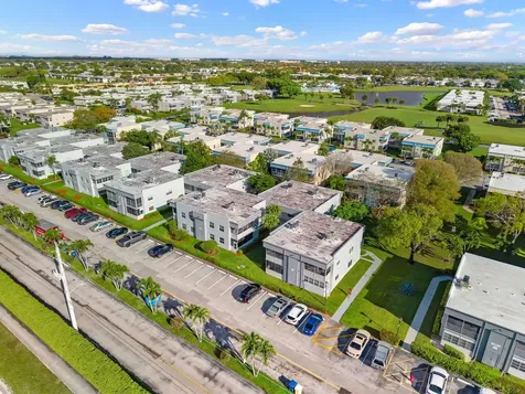 932 Flanders T Delray Beach FL 33484