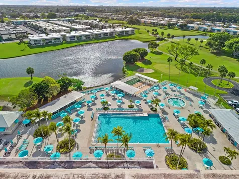 932 Flanders T Delray Beach FL 33484