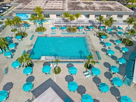 932 Flanders T Delray Beach FL 33484