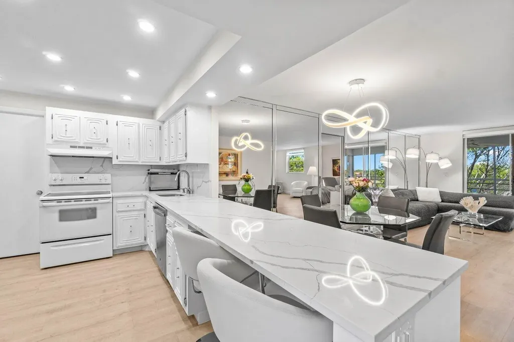 6461 NW 2nd Avenue Boca Raton FL 33487