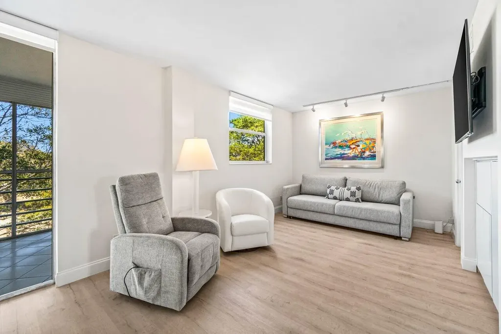 6461 NW 2nd Avenue Boca Raton FL 33487