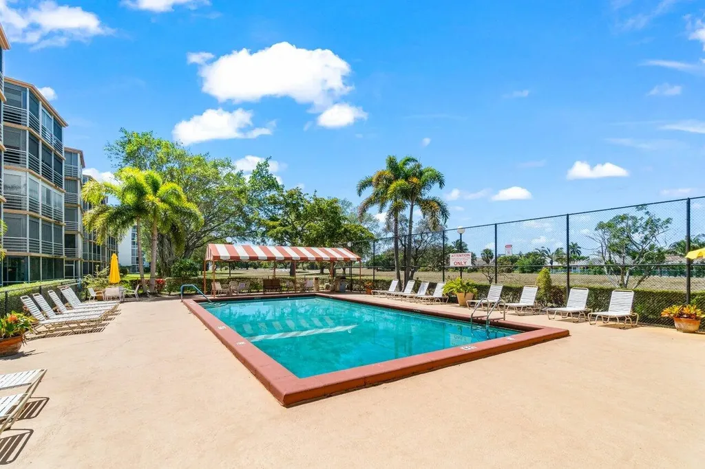 6461 NW 2nd Avenue Boca Raton FL 33487