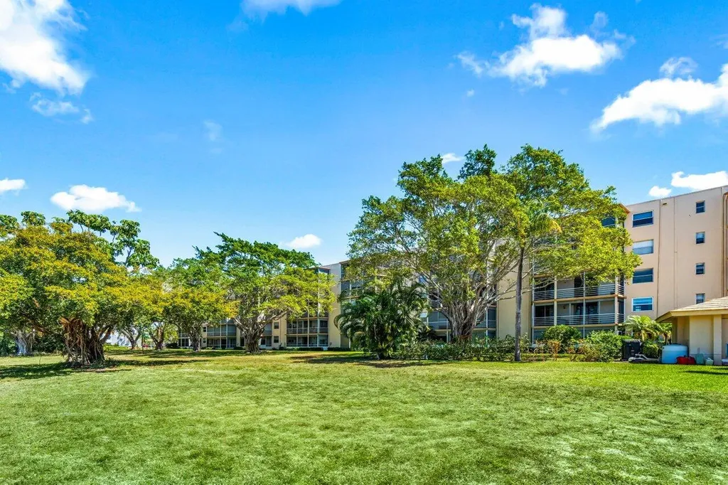 6461 NW 2nd Avenue Boca Raton FL 33487