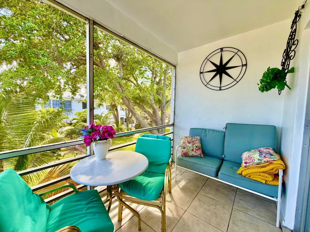 2551 W Golf Boulevard Pompano Beach FL 33064