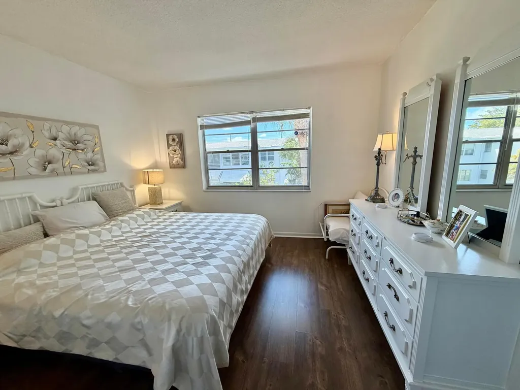 2551 W Golf Boulevard Pompano Beach FL 33064