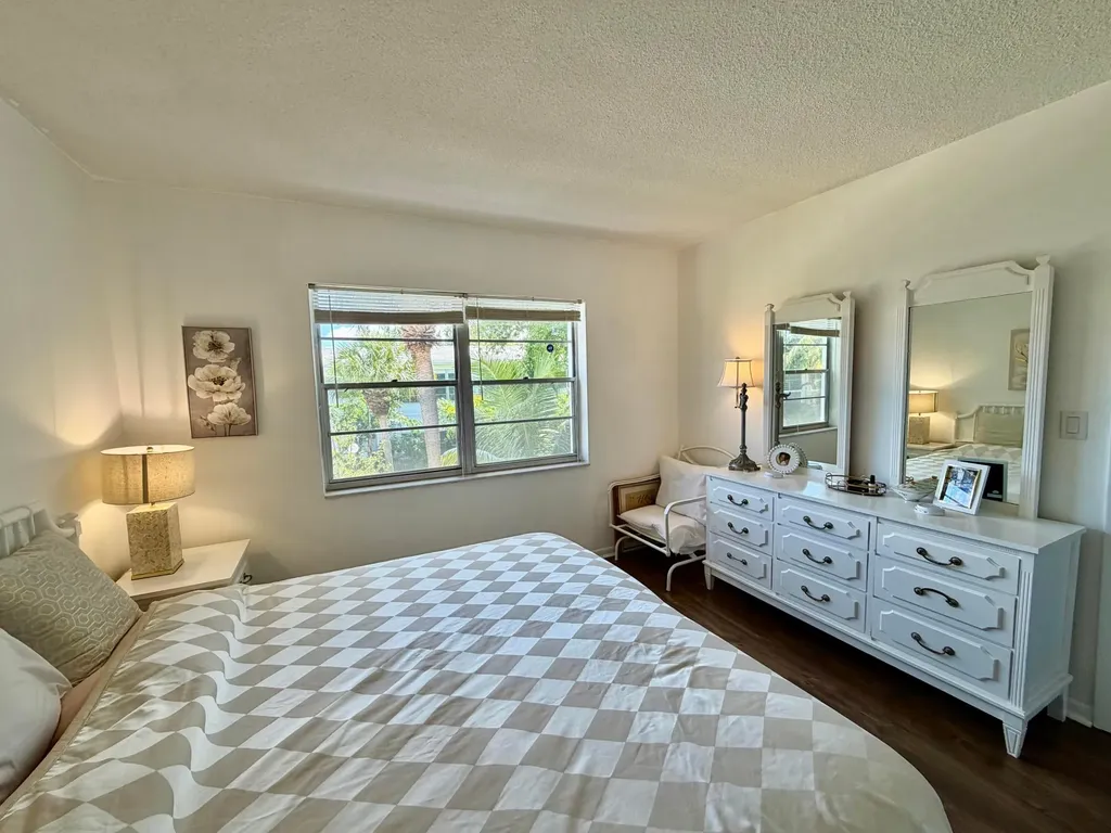 2551 W Golf Boulevard Pompano Beach FL 33064