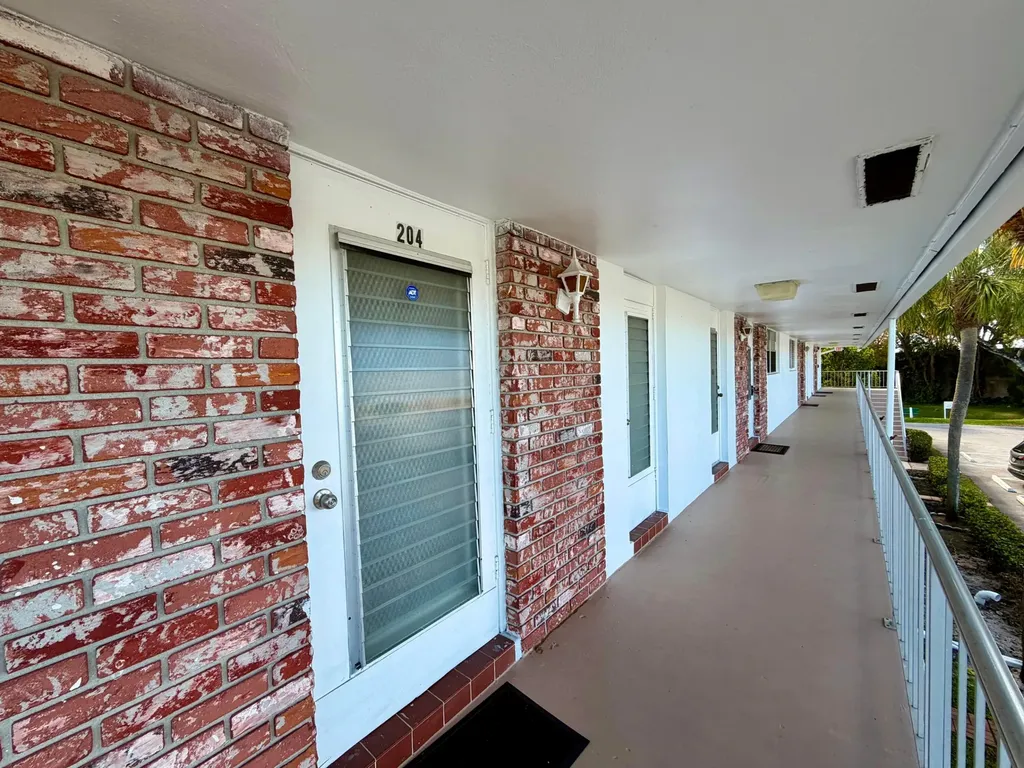 2551 W Golf Boulevard Pompano Beach FL 33064