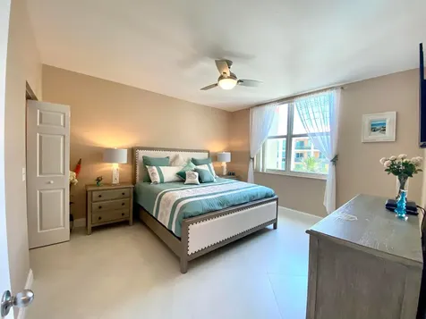 806 E Windward Way Lantana FL 33462
