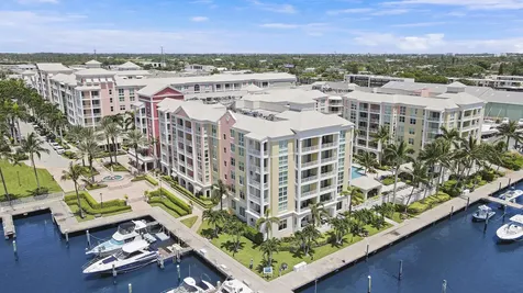 806 E Windward Way Lantana FL 33462