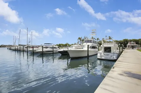 806 E Windward Way Lantana FL 33462