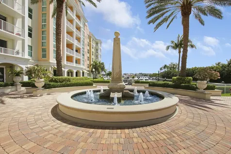 806 E Windward Way Lantana FL 33462