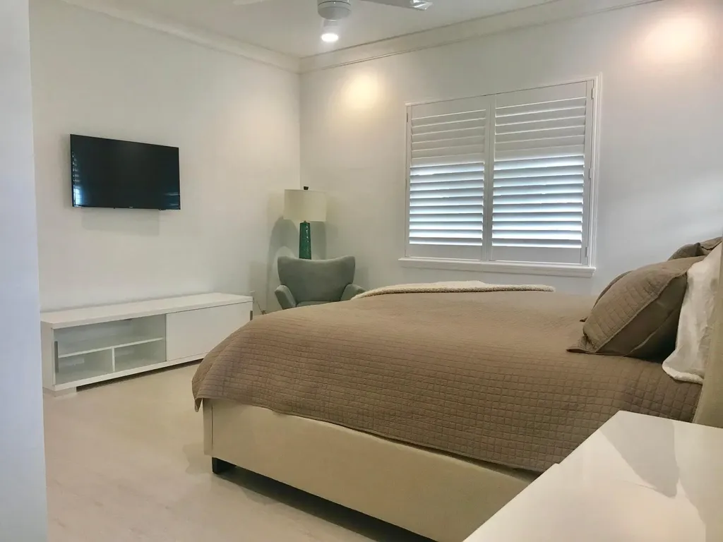 951 NE 2nd Terrace Boca Raton FL 33432
