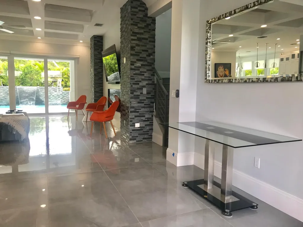 951 NE 2nd Terrace Boca Raton FL 33432