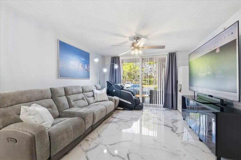 7824 Sonoma Springs Circle Lake Worth FL 33463