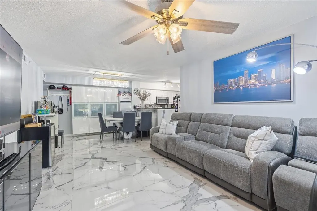 7824 Sonoma Springs Circle Lake Worth FL 33463
